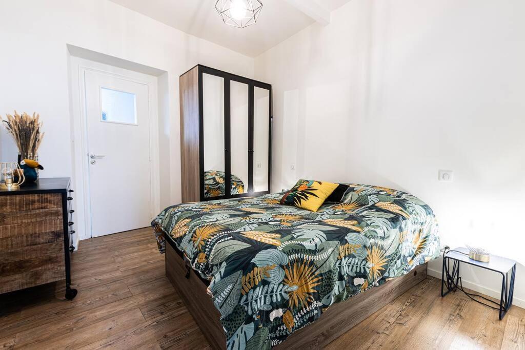 Apartmán Cocooning Au Coeur De La Cite Imperiale Ajaccio  Exteriér fotografie